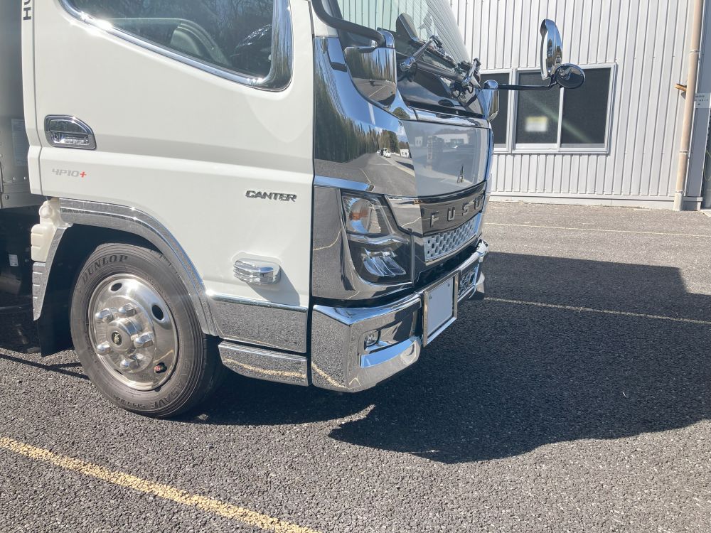 20キャンターフロントバンパー用コーナースポイラー 標準 RH 画像2