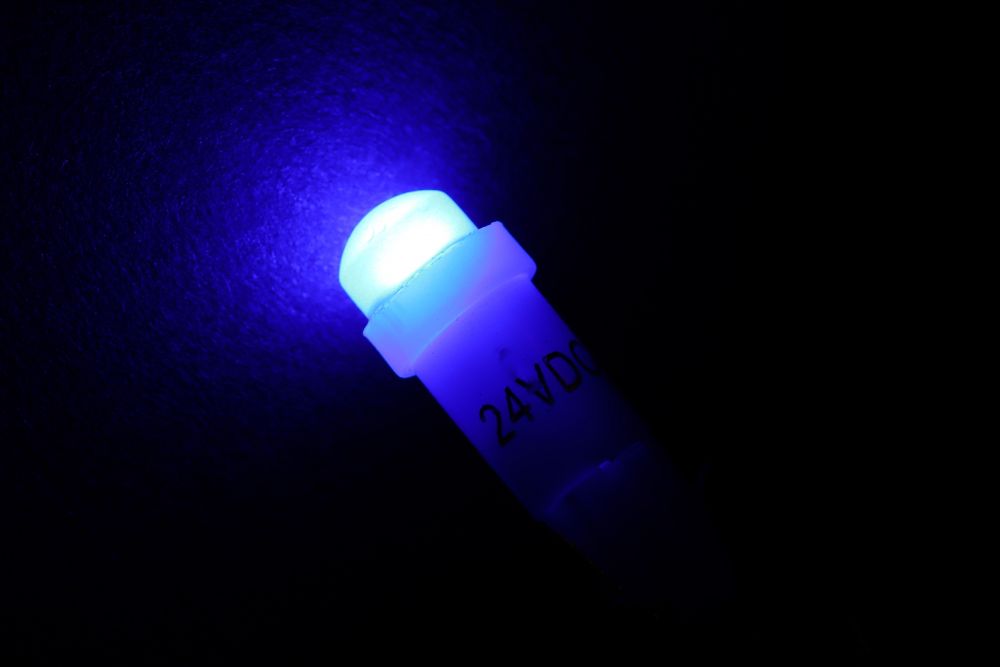 T5高輝度LEDウェッジ 24V ブルー 画像4