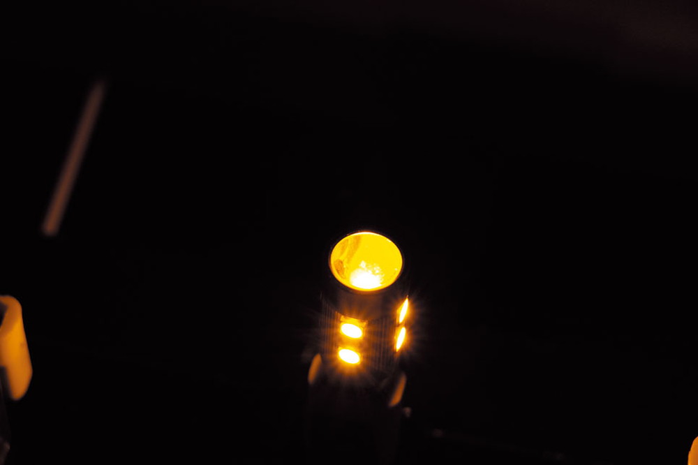 LED9 ウェッジ球NEO LA-01 24V アンバー 画像2