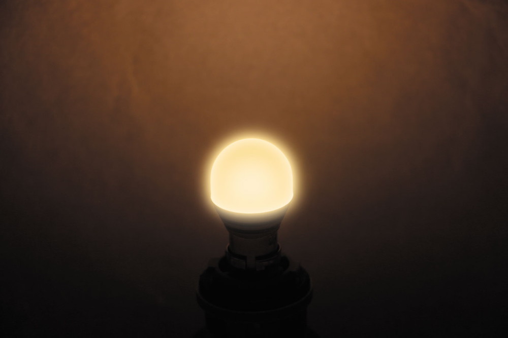 LEDハイパワー 3Dバルブ 24V BA15S 電球色 画像2