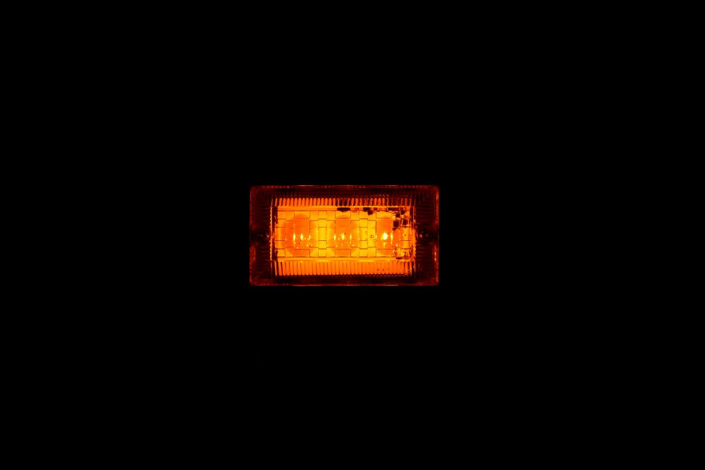 LED3 フラットマーカーNEO 24V アンバー/アンバー 画像4