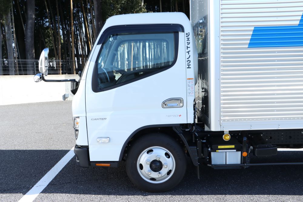 ドアハンドル&ガーニッシュセット 20キャンター 画像5