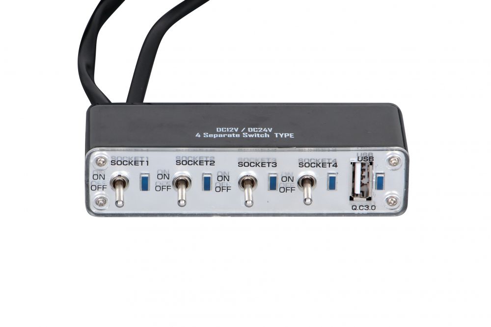 トグルスイッチ4連ソケットセパレート 1USB 画像4