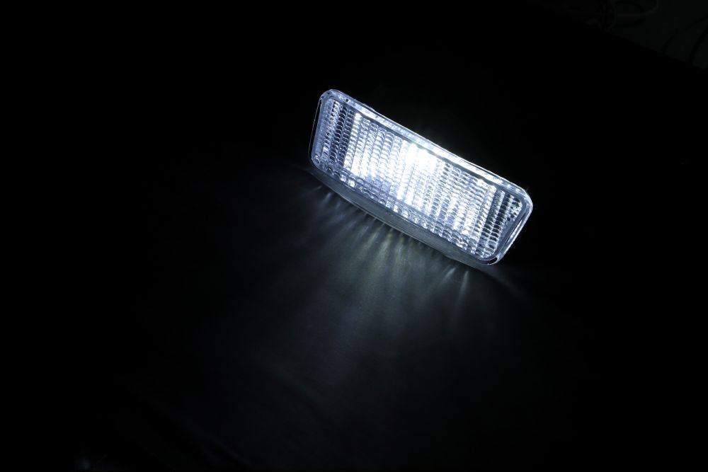 LEDバルブ COBタイプ BA15S 10-60V ホワイト 画像3
